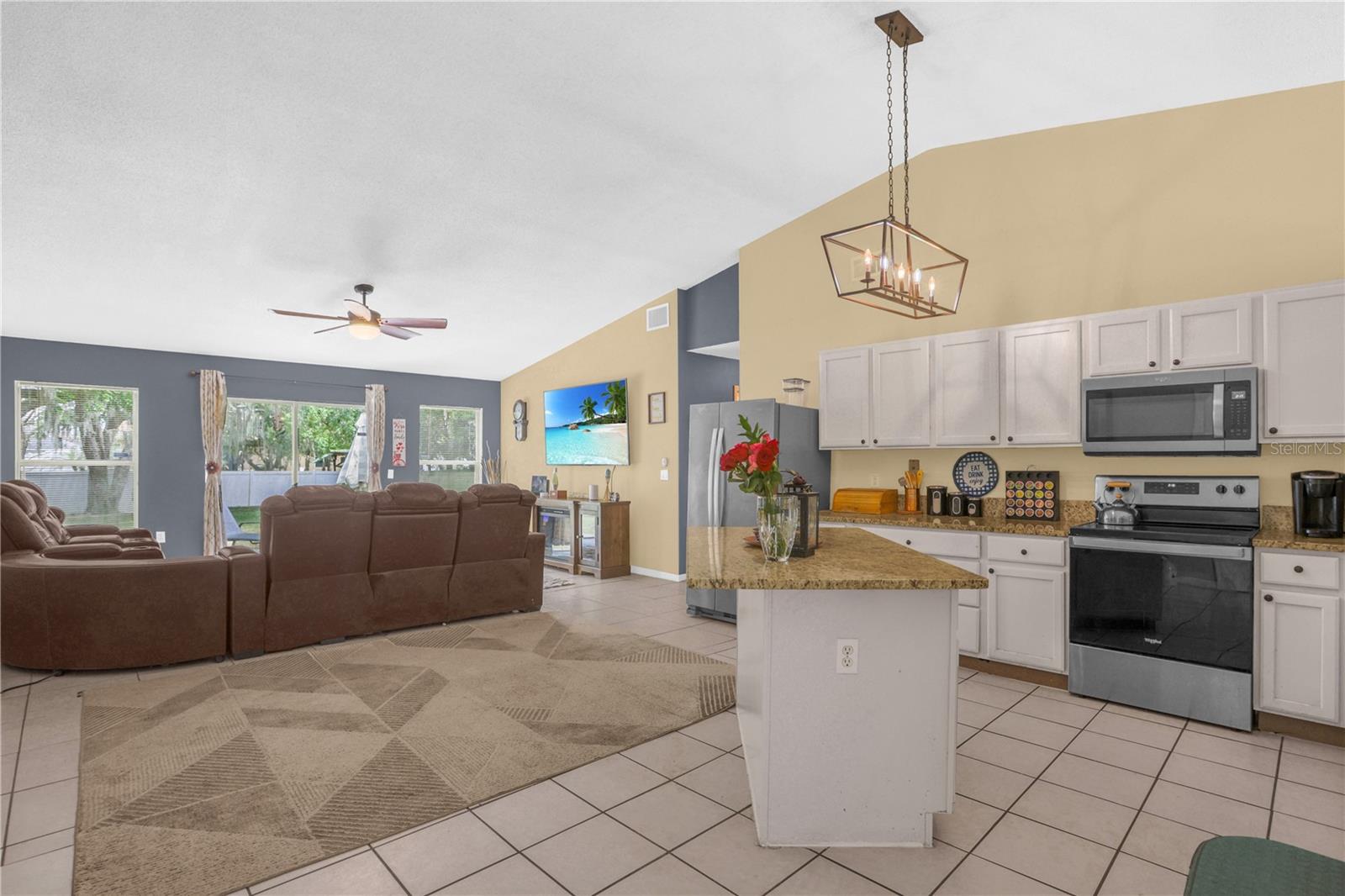 POINCIANA ESTATE SEC B - Residential
