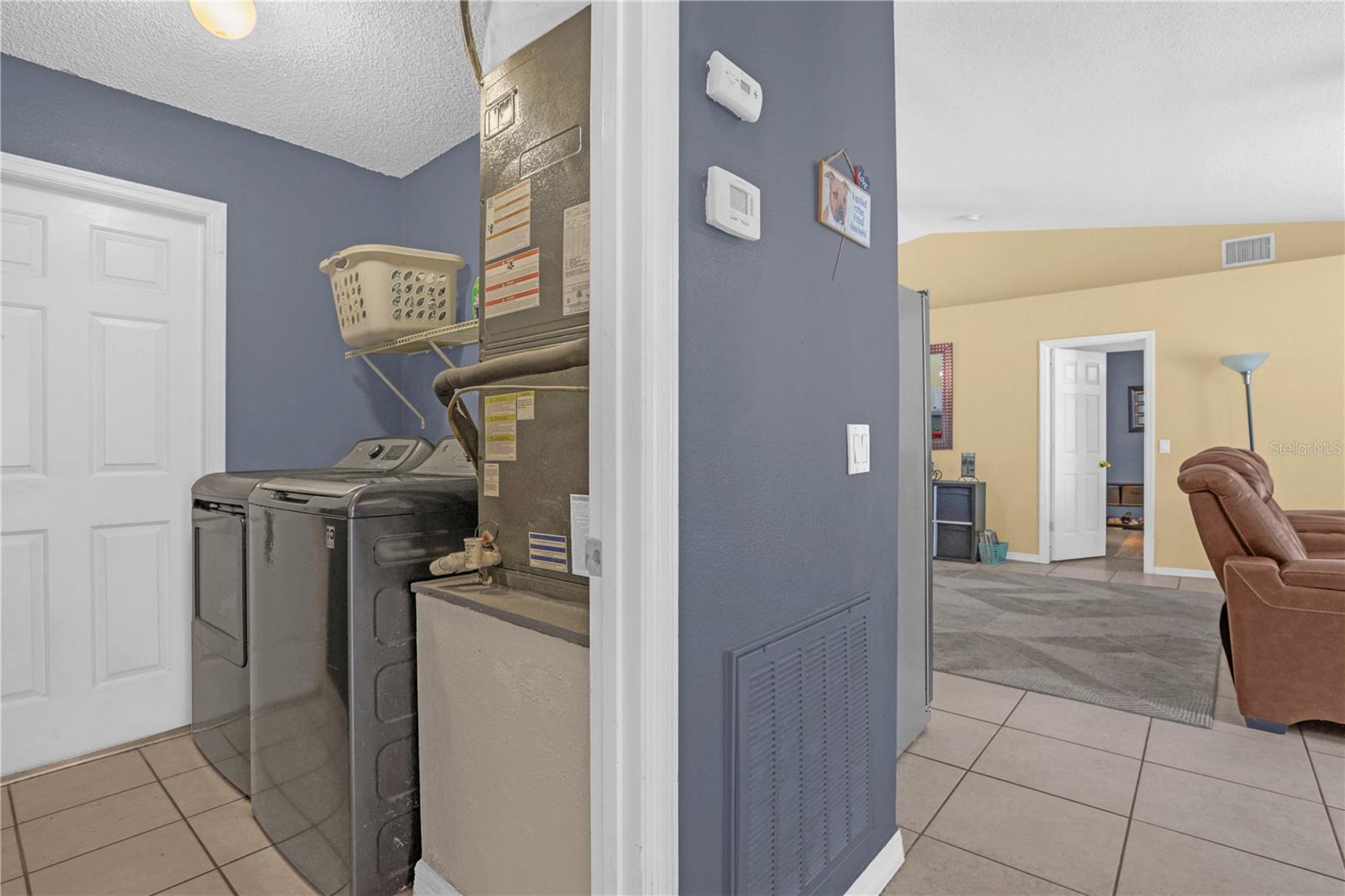 POINCIANA ESTATE SEC B - Residential