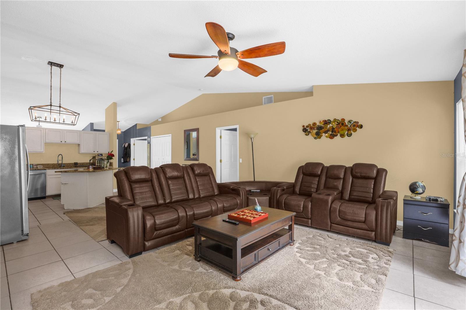 POINCIANA ESTATE SEC B - Residential