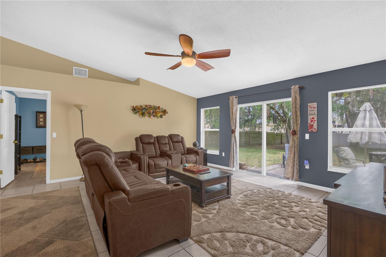 POINCIANA ESTATE SEC B - Residential