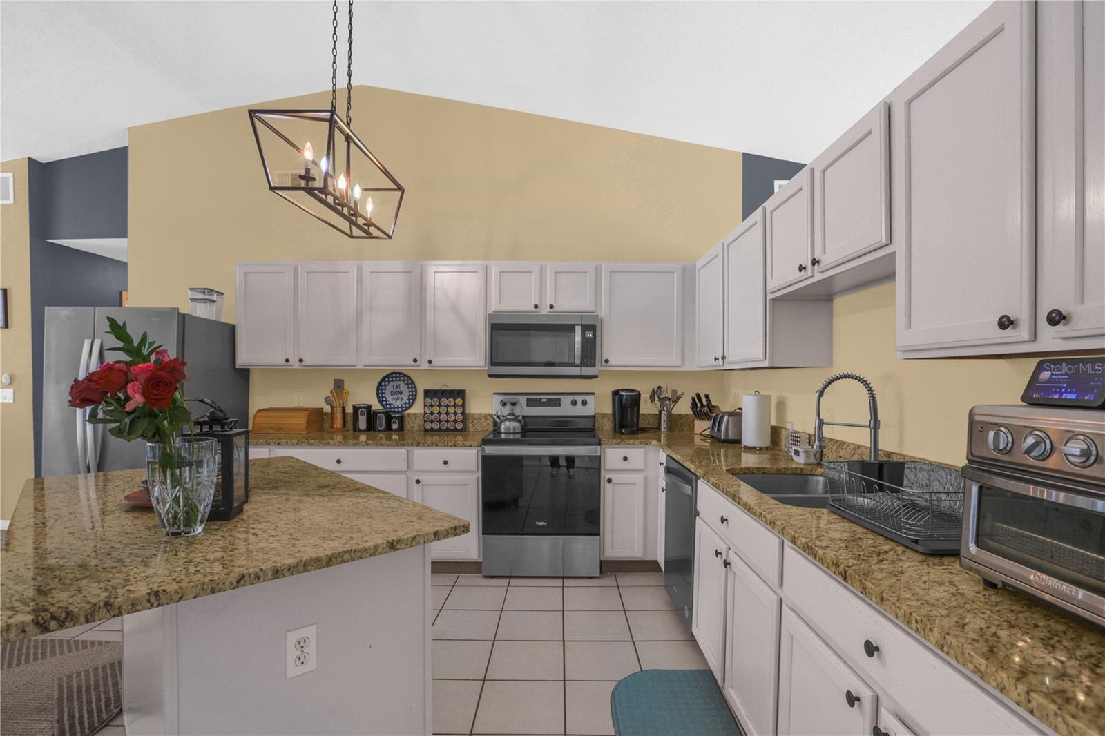 POINCIANA ESTATE SEC B - Residential