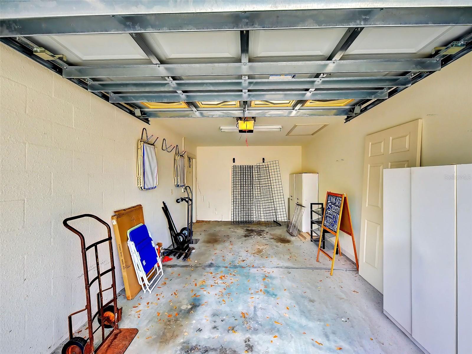 WEST LAKE GARDENS ST ANDREWS PARK - Residential