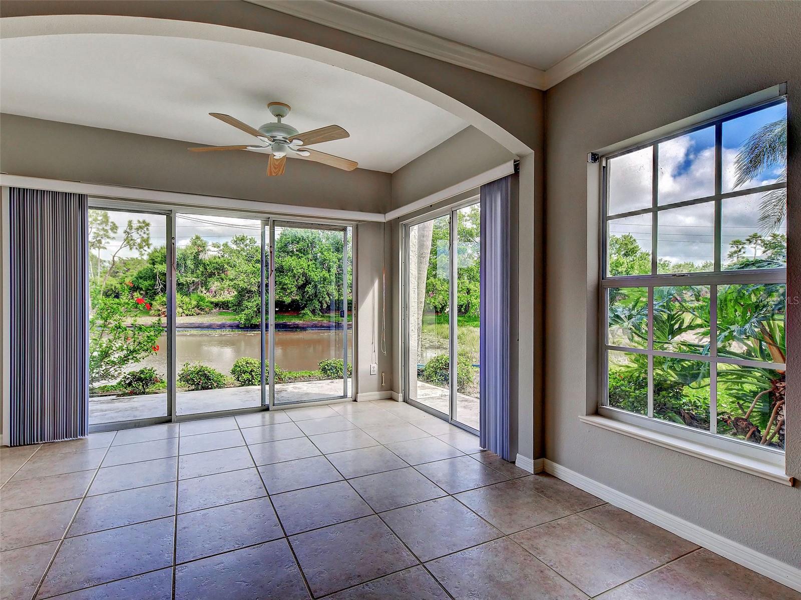 WEST LAKE GARDENS ST ANDREWS PARK - Residential