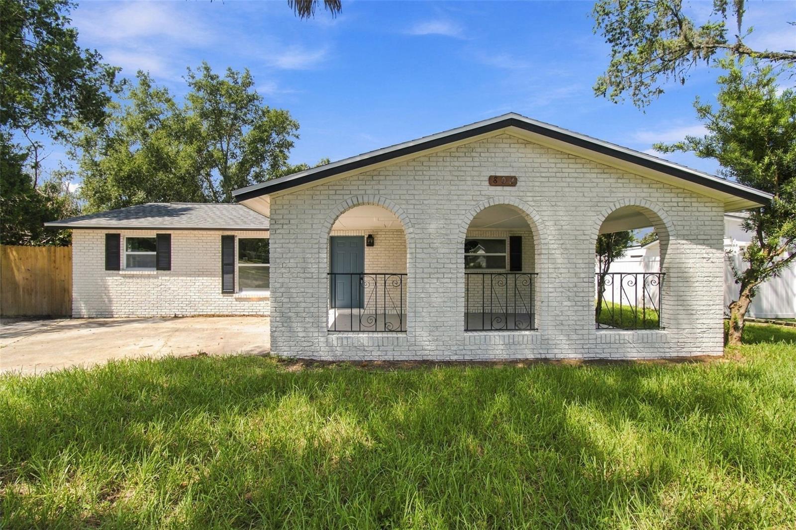 802 WALNUT DRIVE