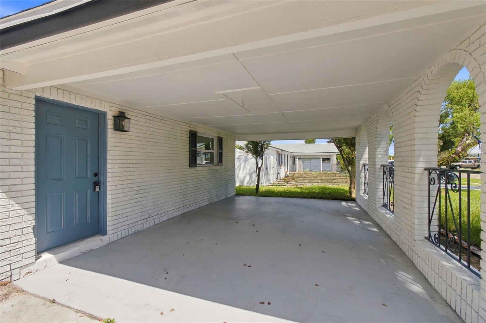 802 WALNUT DRIVE