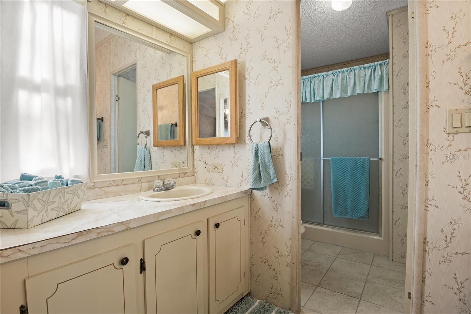 LAKE N GOLF ESTATES ADD - Residential