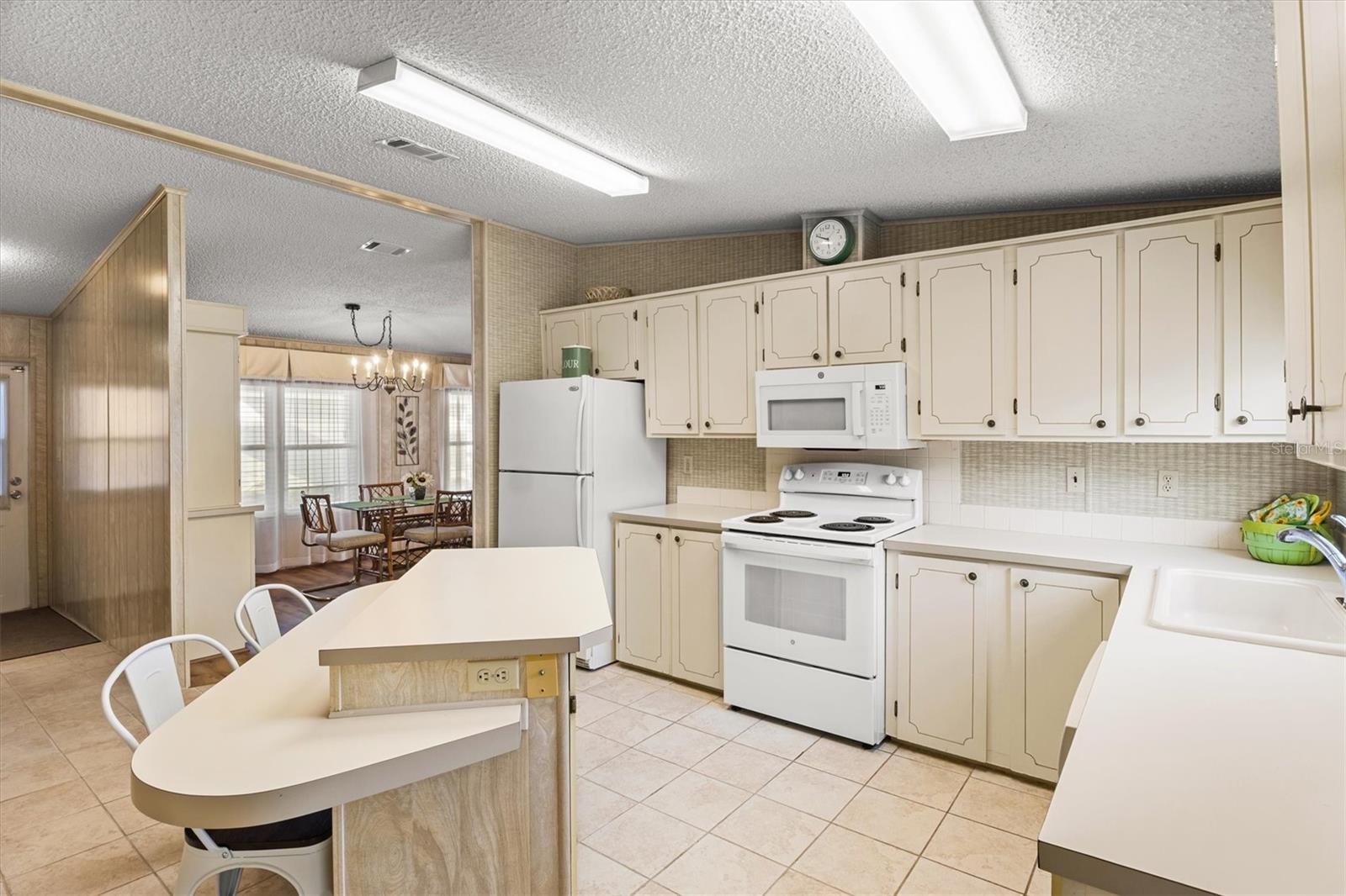 LAKE N GOLF ESTATES ADD - Residential