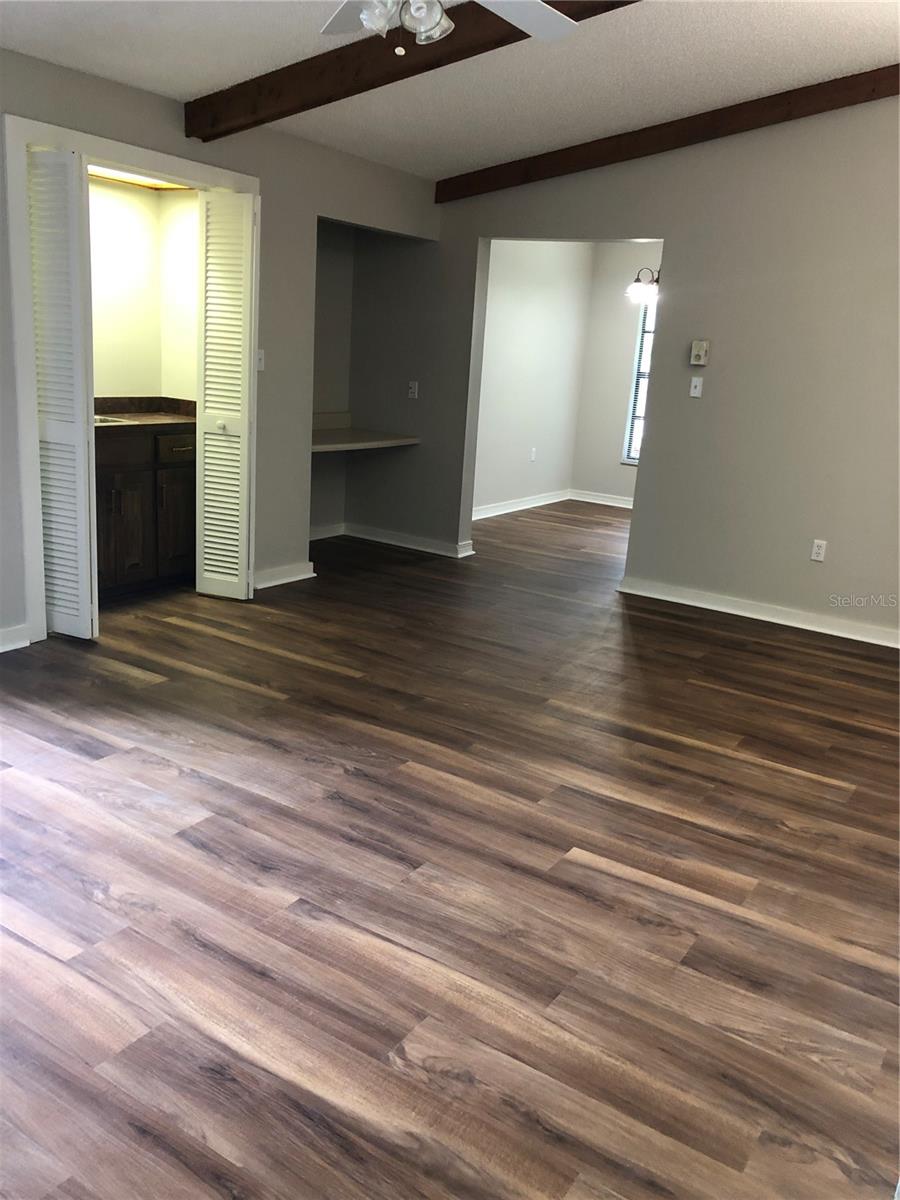 1113 HALLAMWOOD TRAIL S