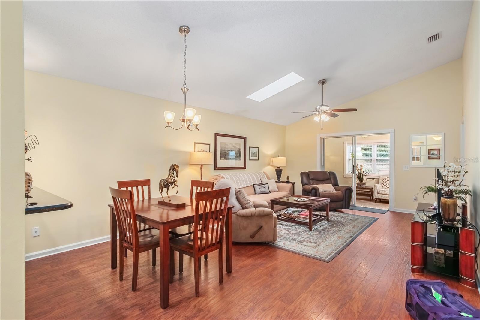 OCALA PALMS UN I - Residential