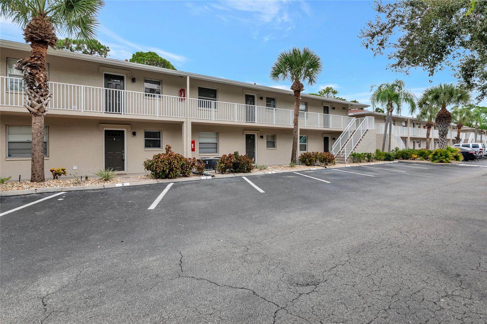 966 LA COSTA CIRCLE 5