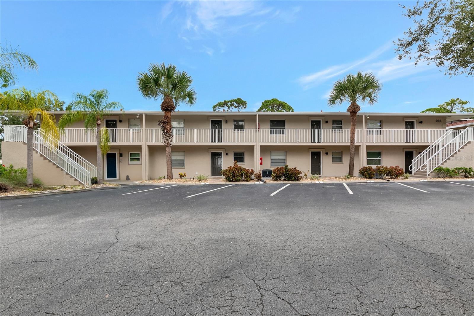 966 LA COSTA CIRCLE 5