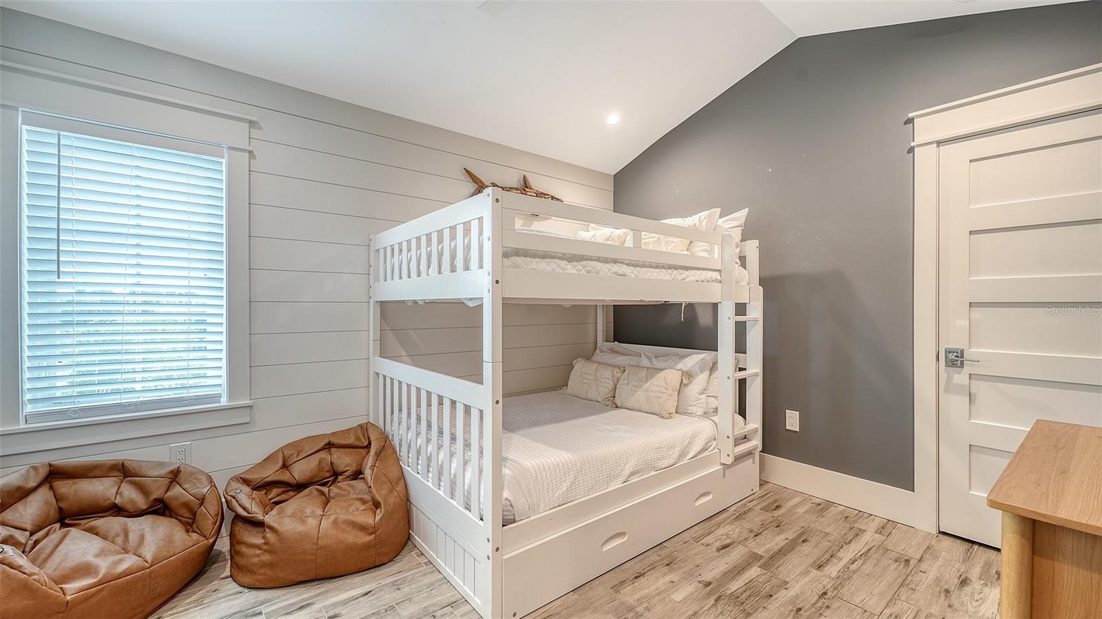 ILEXHURST SUB - Residential