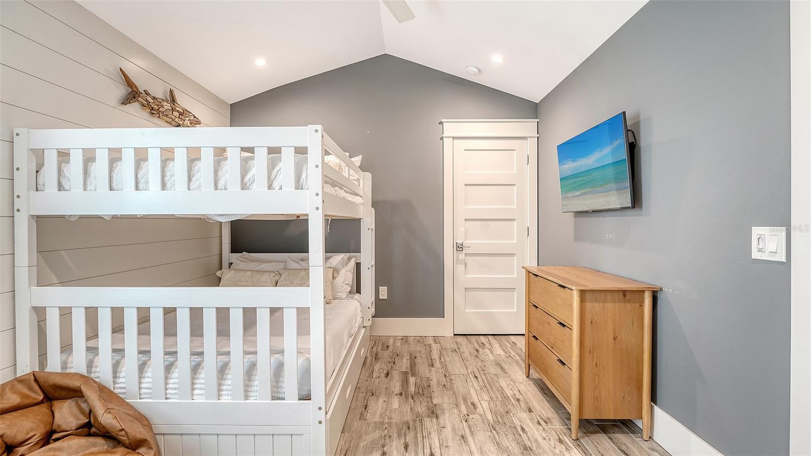 ILEXHURST SUB - Residential