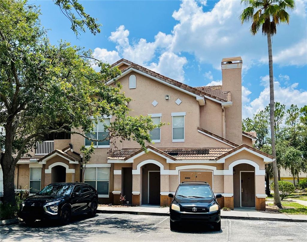 Photo of 17942 Villa Creek Drive #17942, Tampa, FL 33647 (MLS # TB8460851)