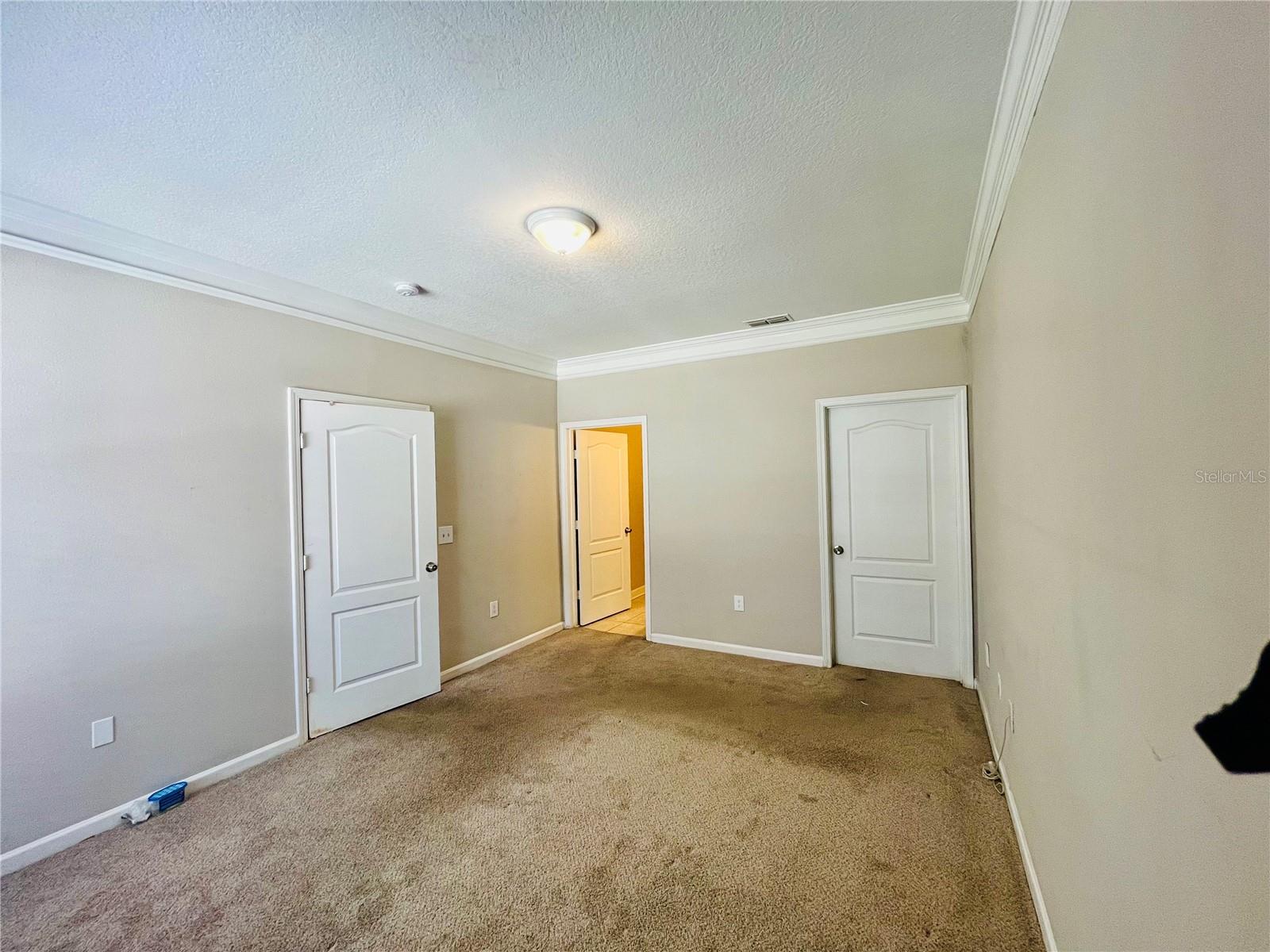 THE VILLAS CONDO - Residential