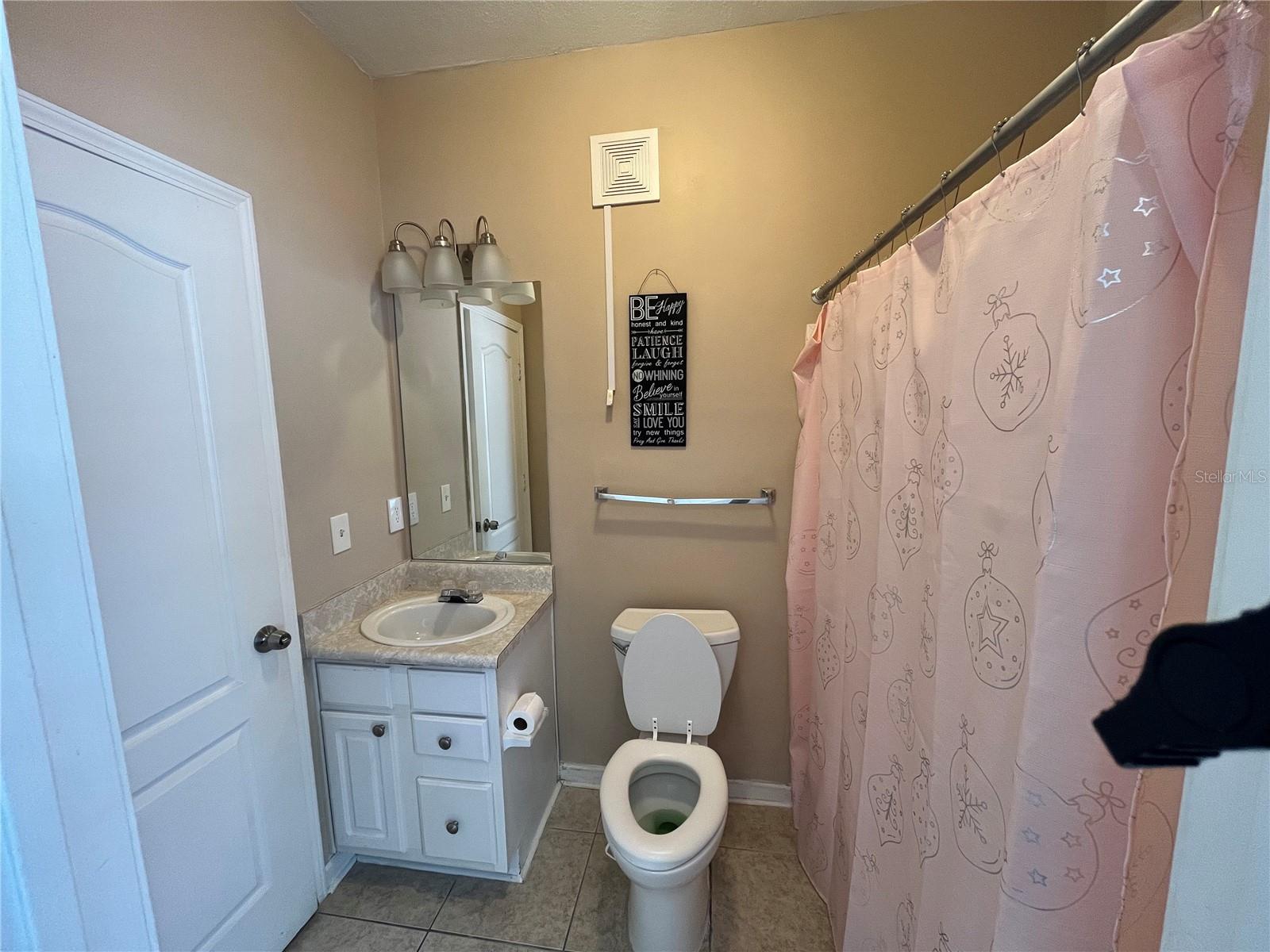 THE VILLAS CONDO - Residential