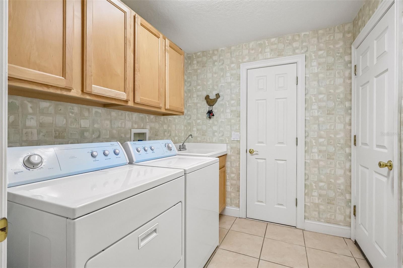 KEENES POINTE - Residential