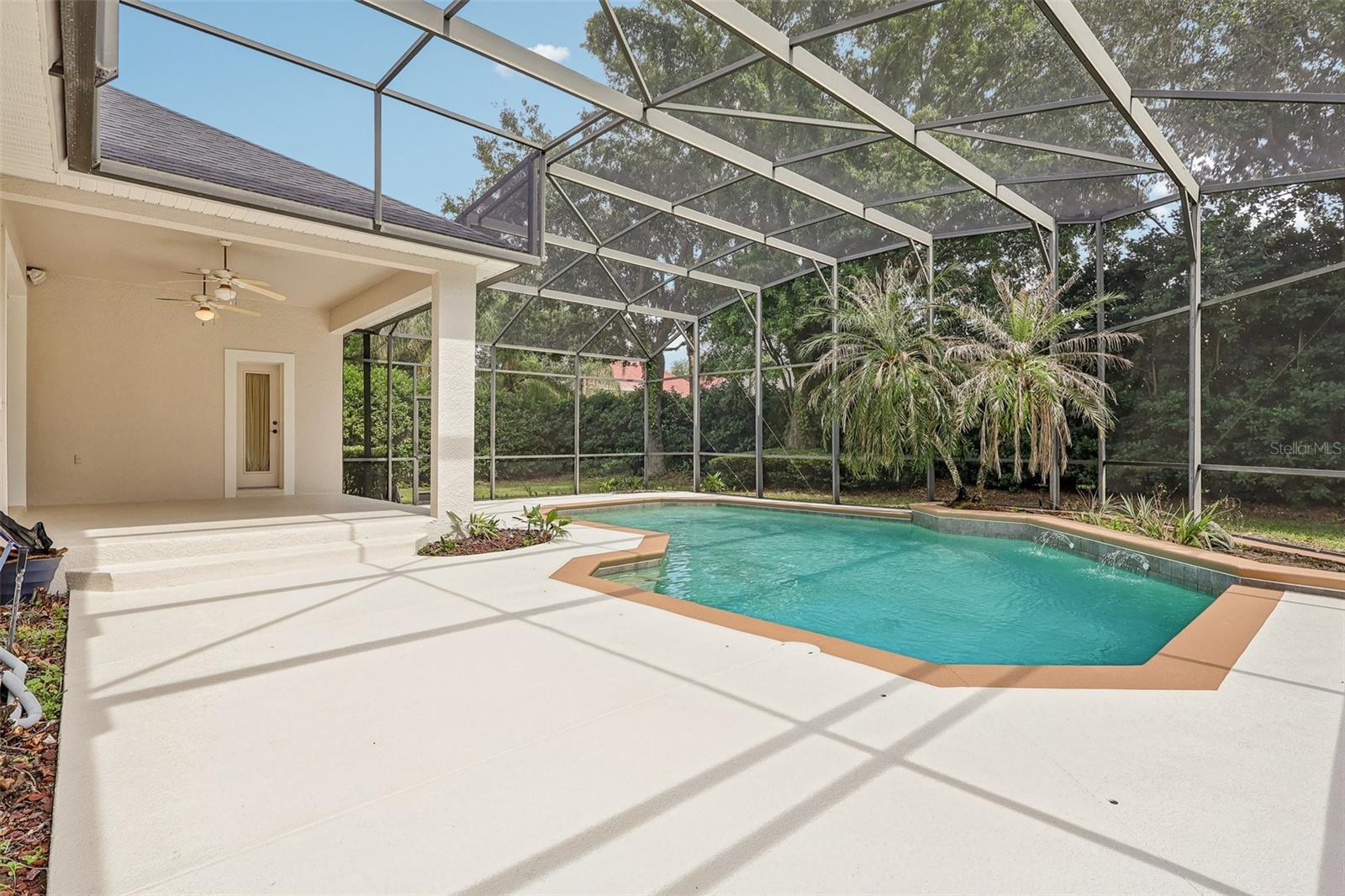KEENES POINTE - Residential