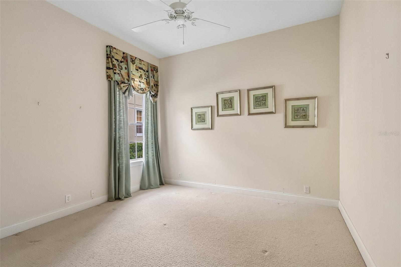 KEENES POINTE - Residential