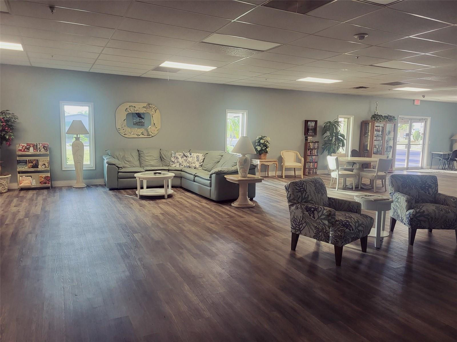 HORIZON VILLAGE CO OP - Residential