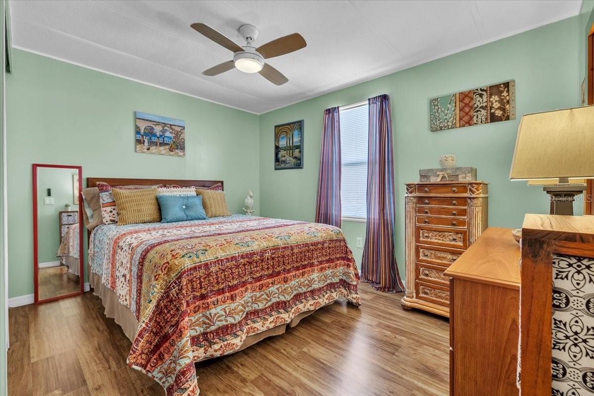 HORIZON VILLAGE CO OP - Residential