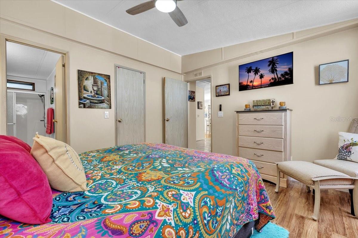 HORIZON VILLAGE CO OP - Residential