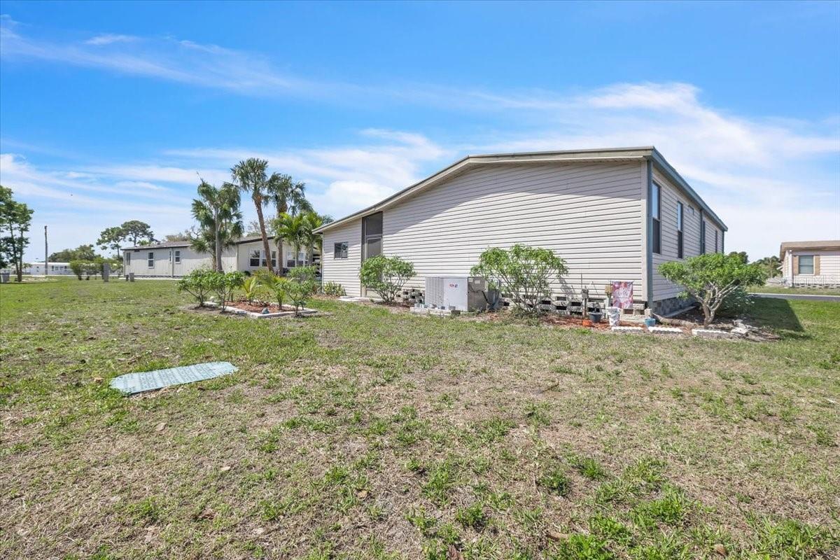 HORIZON VILLAGE CO OP - Residential