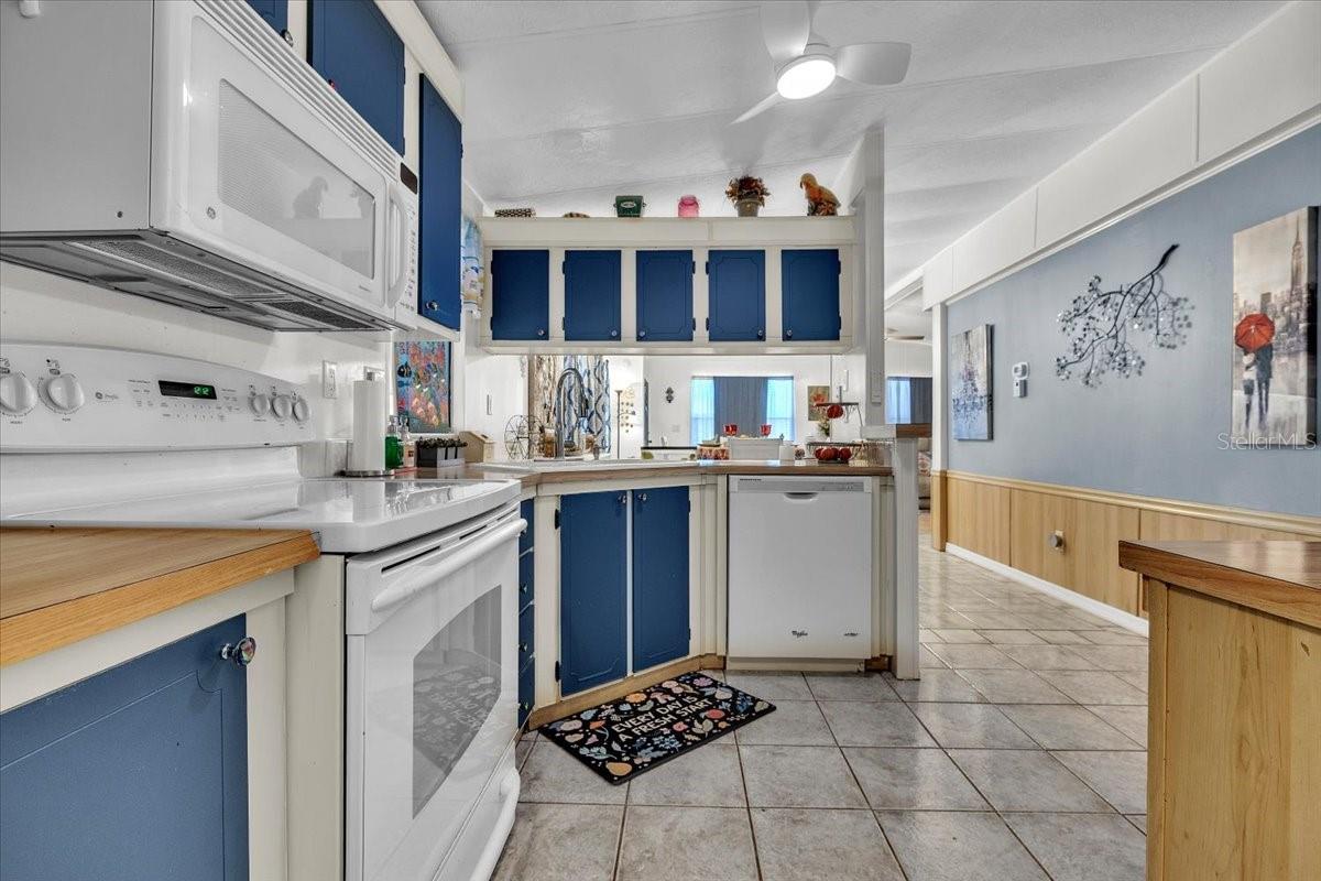 HORIZON VILLAGE CO OP - Residential