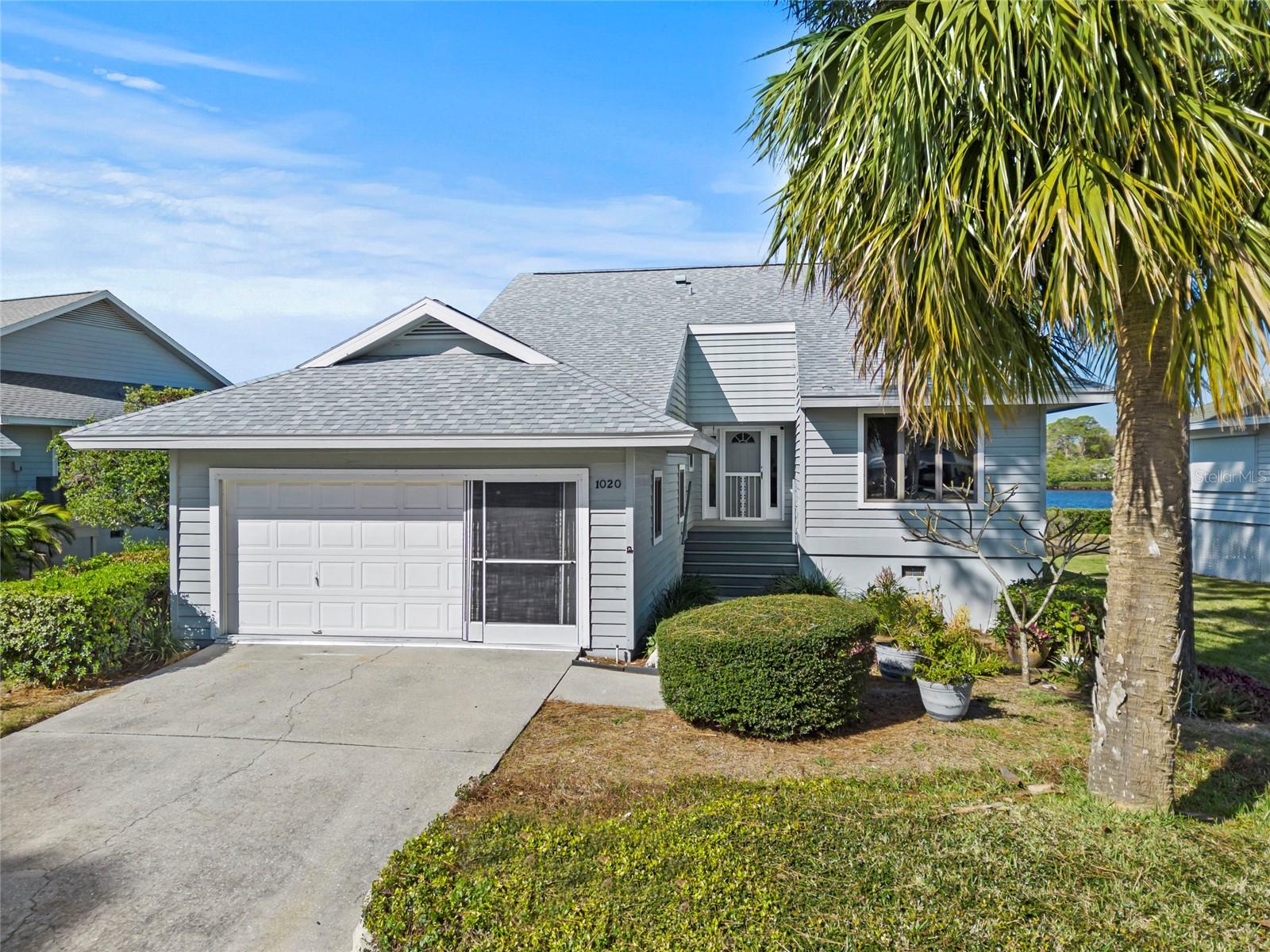 1020 LAKE AVOCA DRIVE