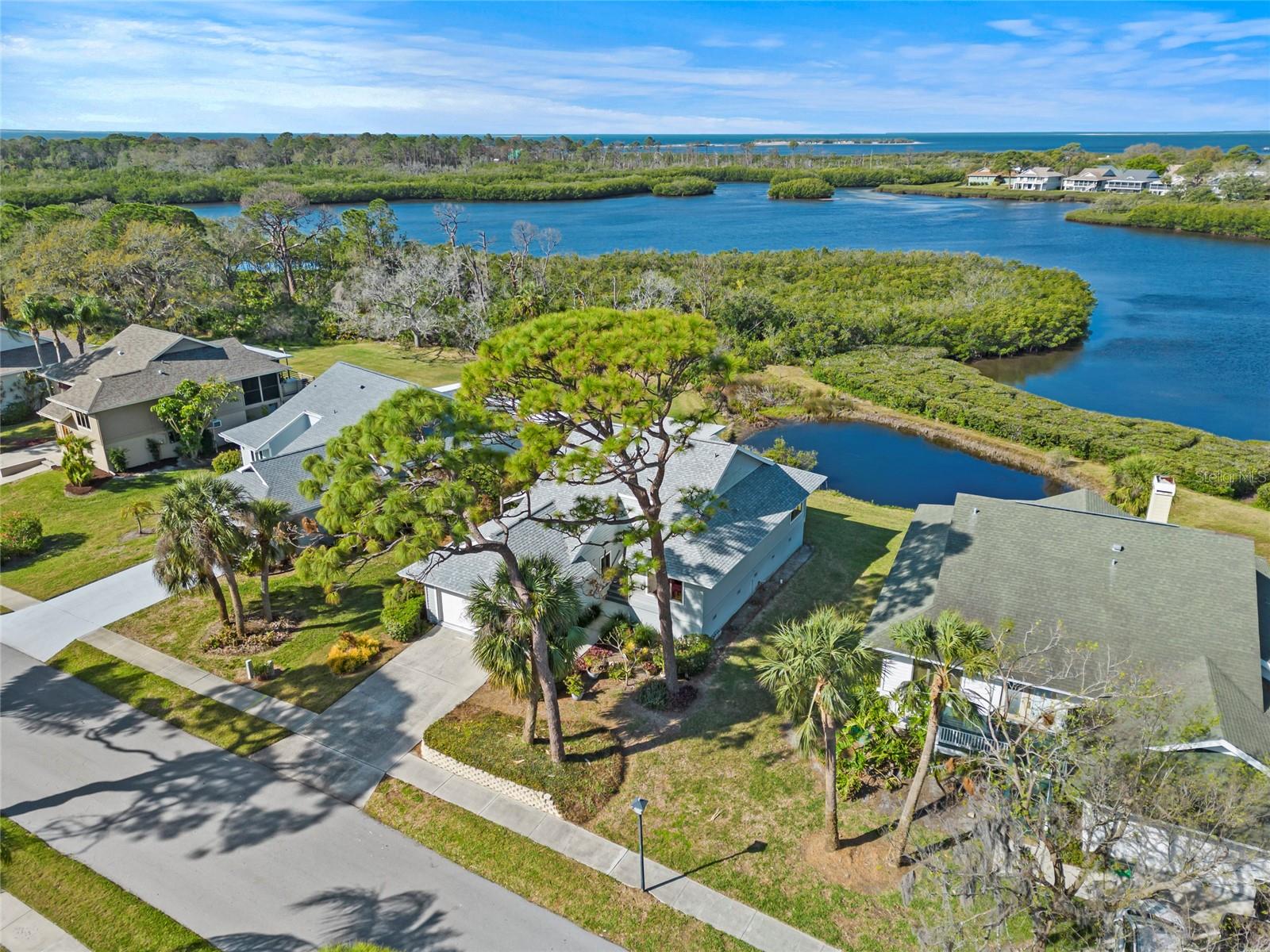 1020 LAKE AVOCA DRIVE
