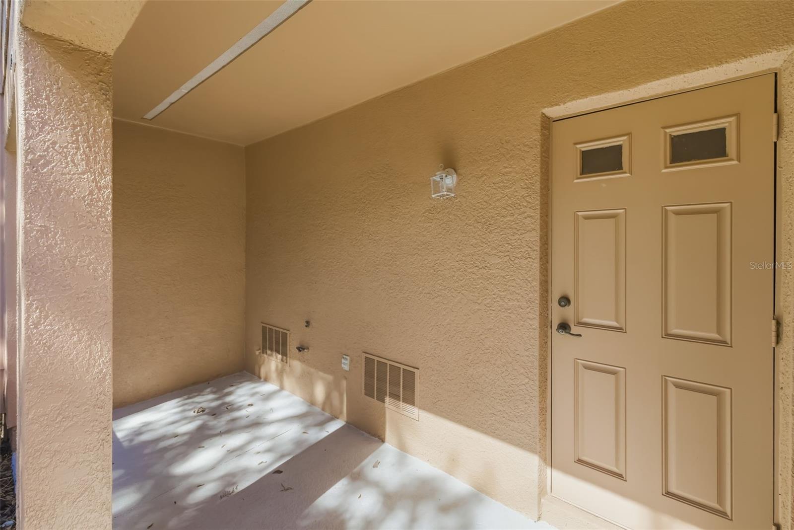 8666 MAJESTIC ELM COURT 8666