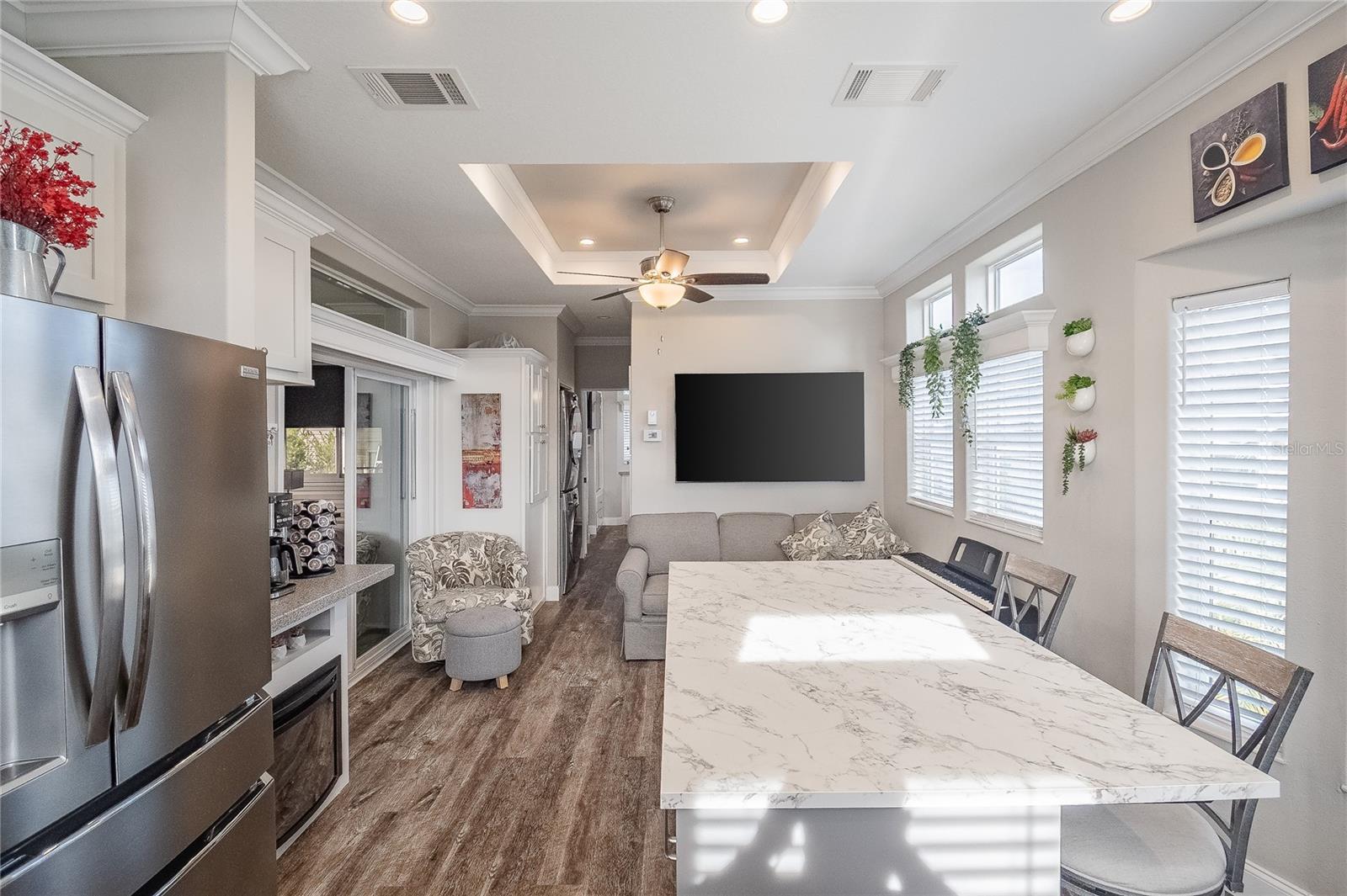 ELITE RESORTS AT CITRUS VALLEY CONDO UNIT 19 - Residential