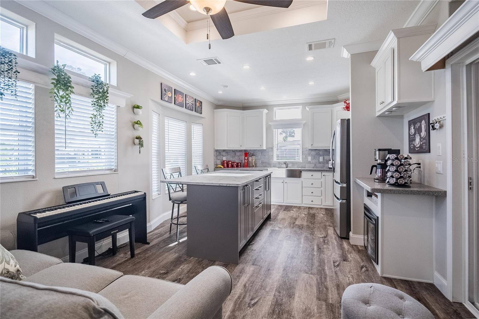 ELITE RESORTS AT CITRUS VALLEY CONDO UNIT 19 - Residential