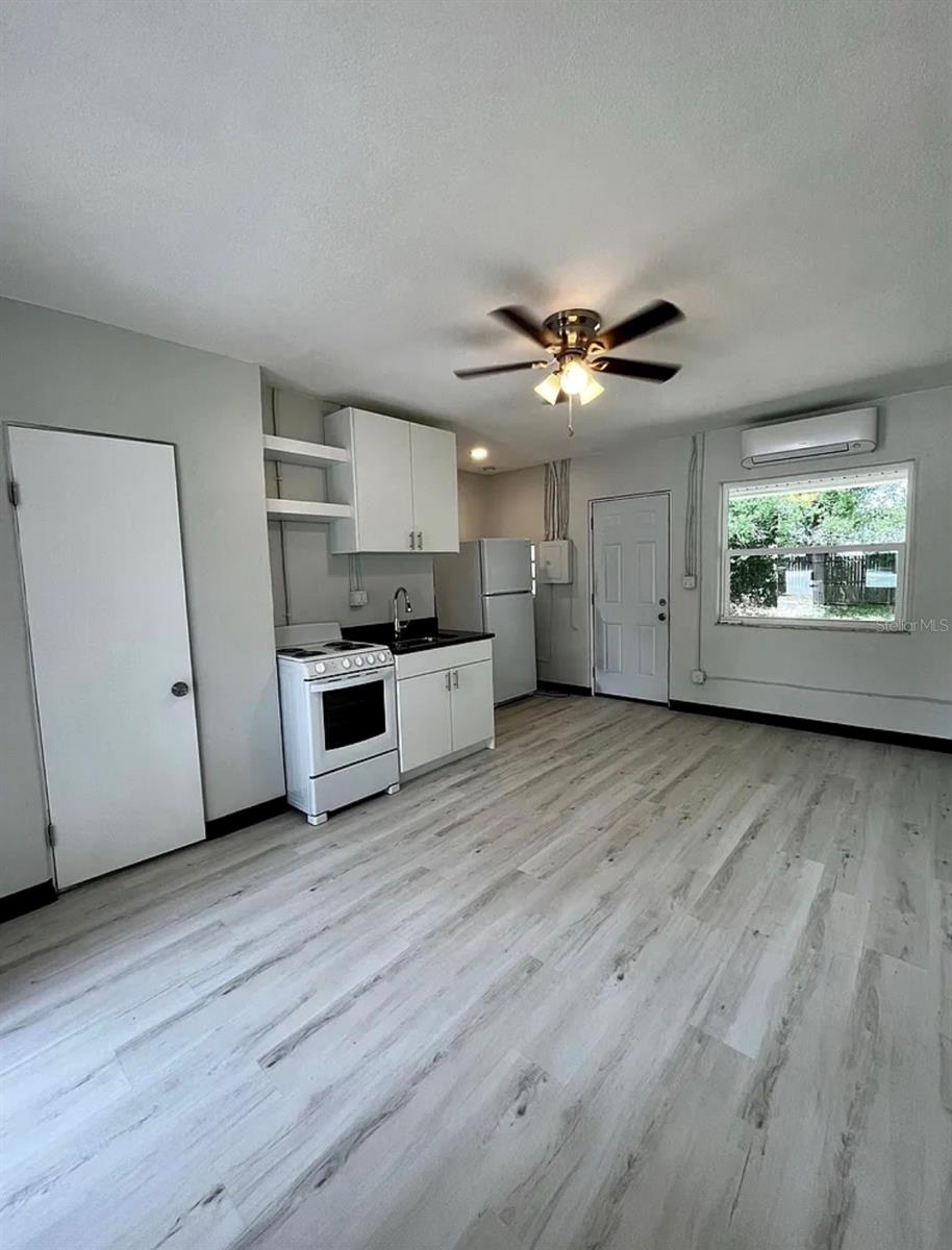 707 ROSERY ROAD NW 2