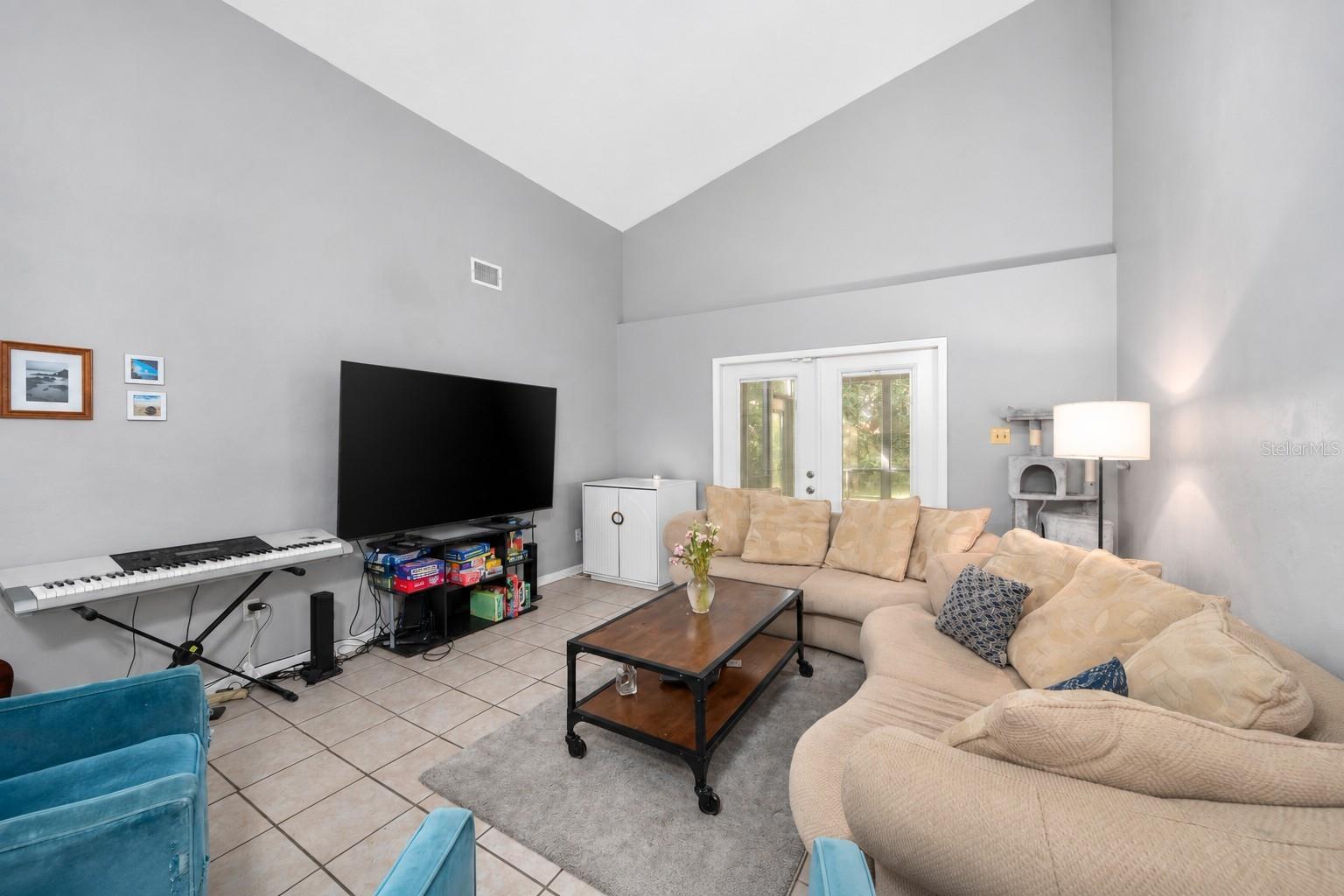4100 NE 17TH TERRACE