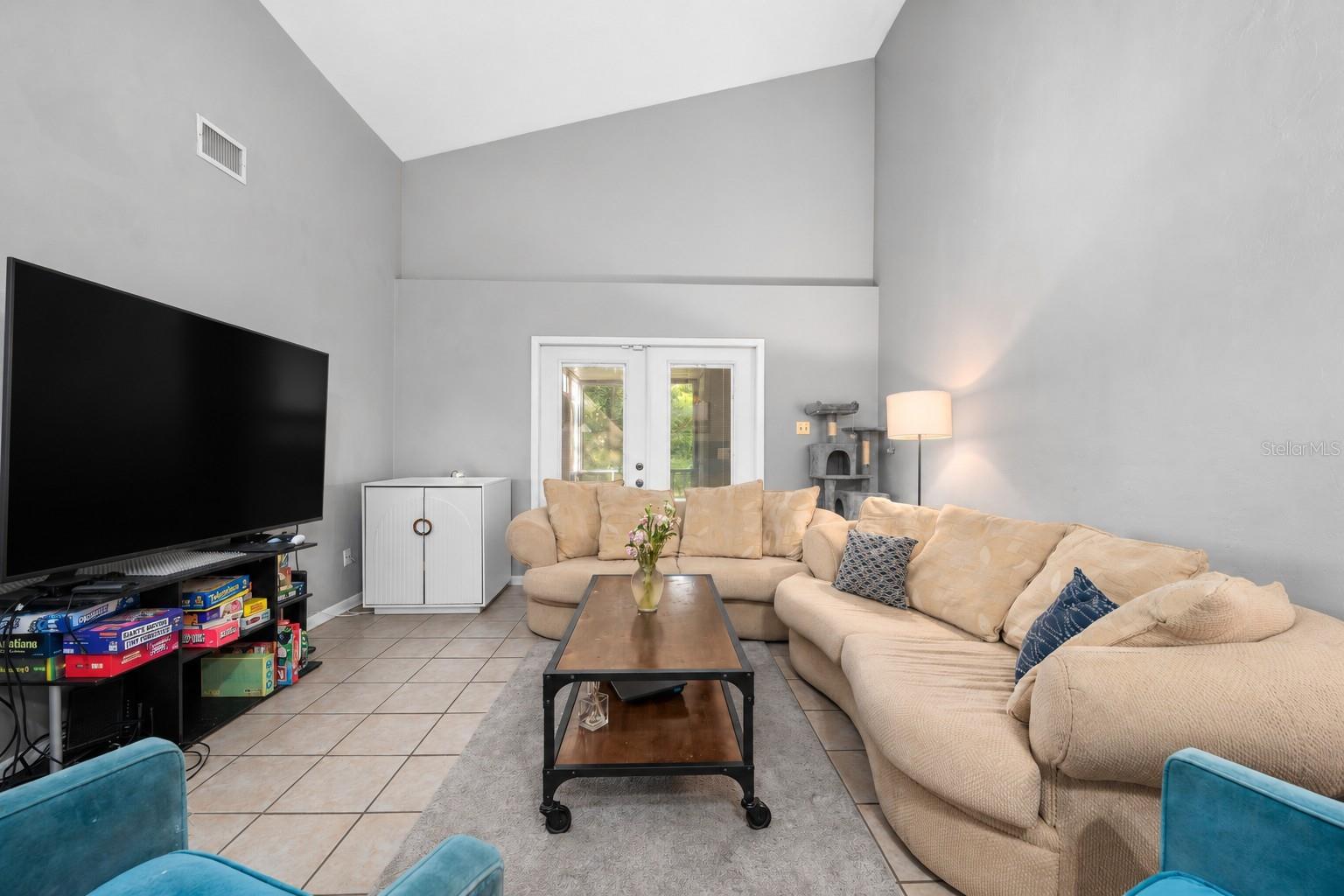 4100 NE 17TH TERRACE