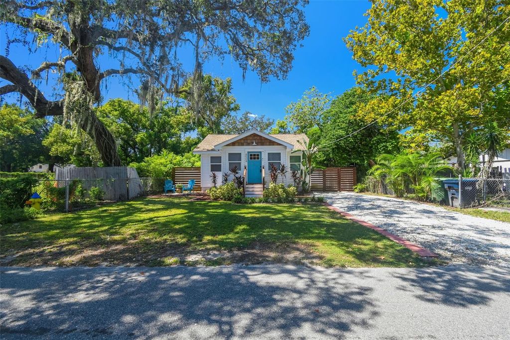 Photo of 8504 N Highland Avenue, Tampa, FL 33604 (MLS # TB8428411)