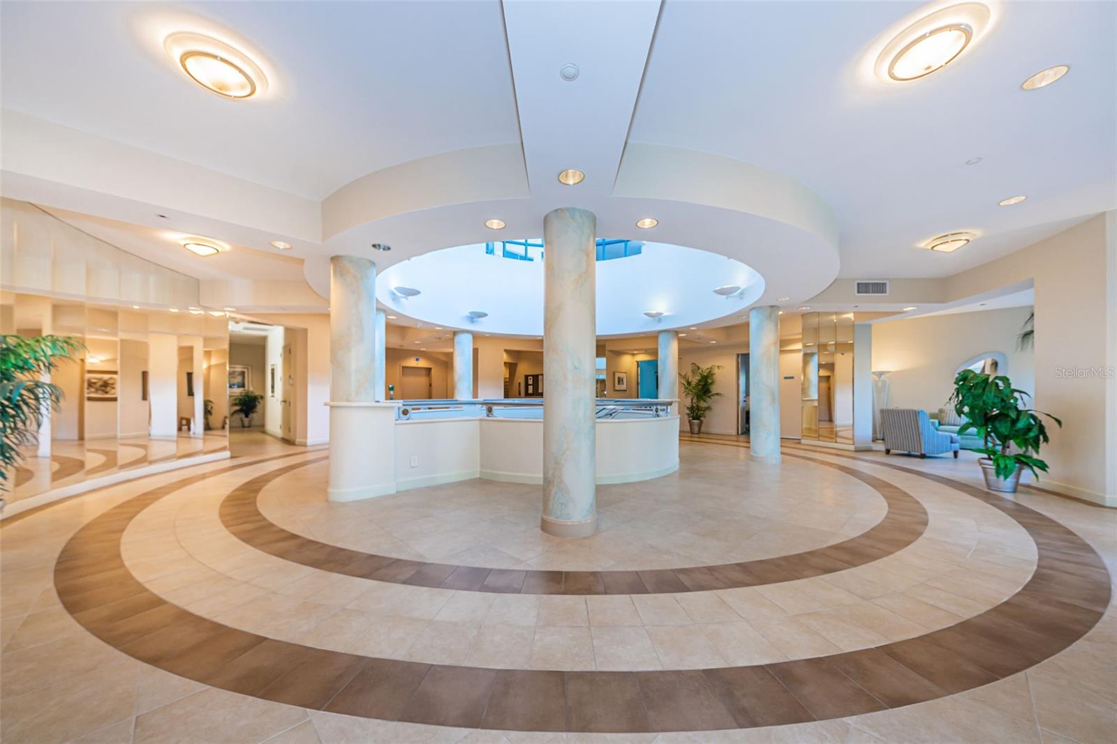 ULTIMAR ONE CONDO - Residential