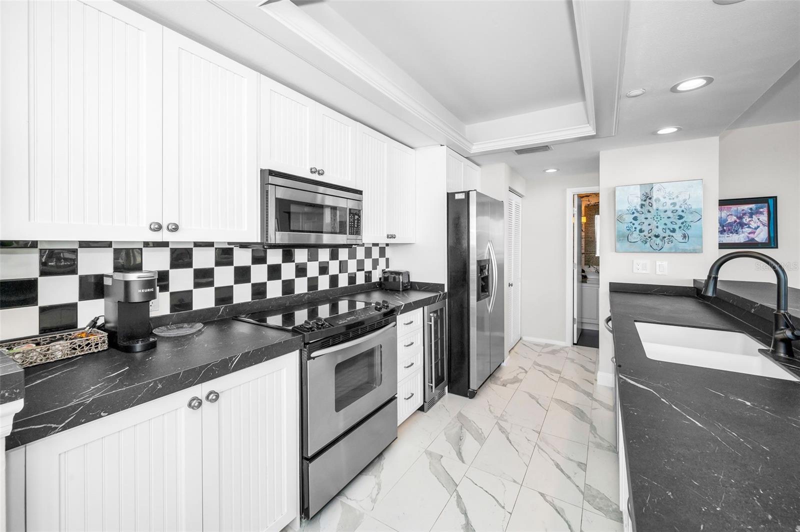 ULTIMAR ONE CONDO - Residential