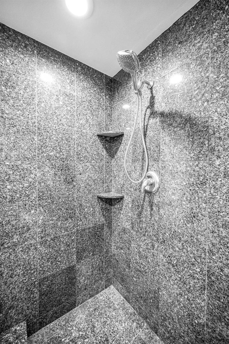 ULTIMAR ONE CONDO - Residential