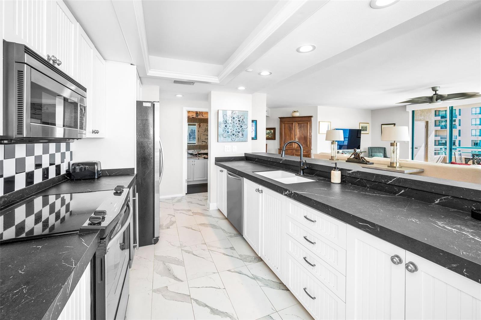 ULTIMAR ONE CONDO - Residential