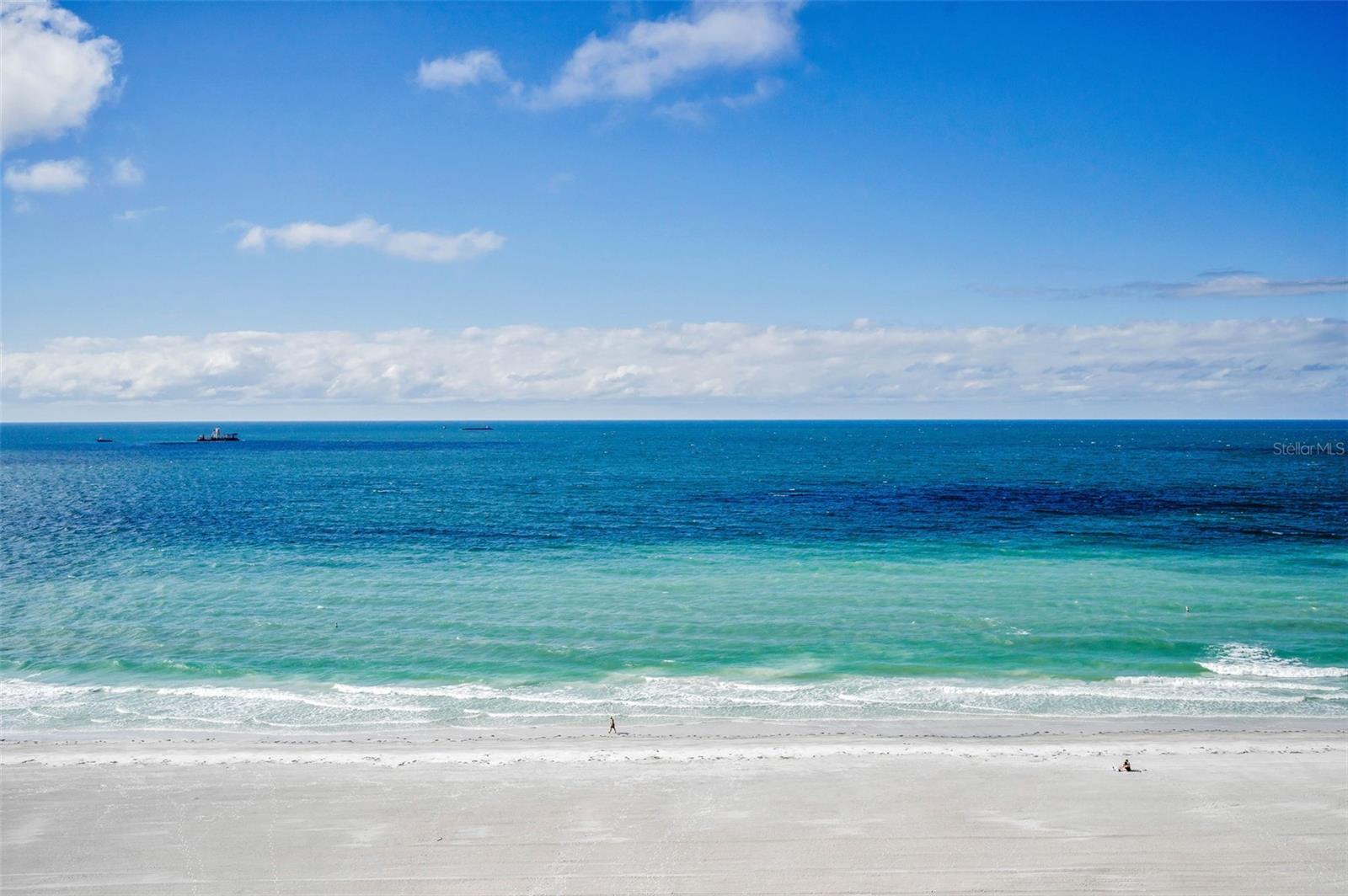 ULTIMAR ONE CONDO - Residential