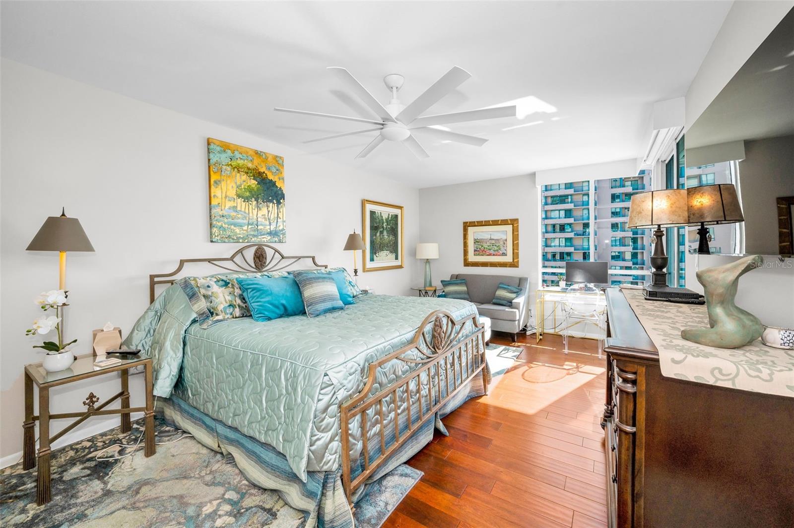 ULTIMAR ONE CONDO - Residential