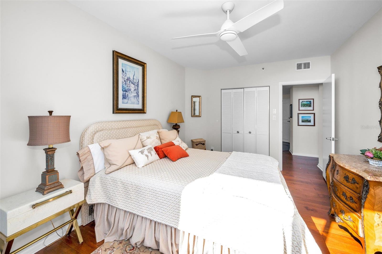 ULTIMAR ONE CONDO - Residential