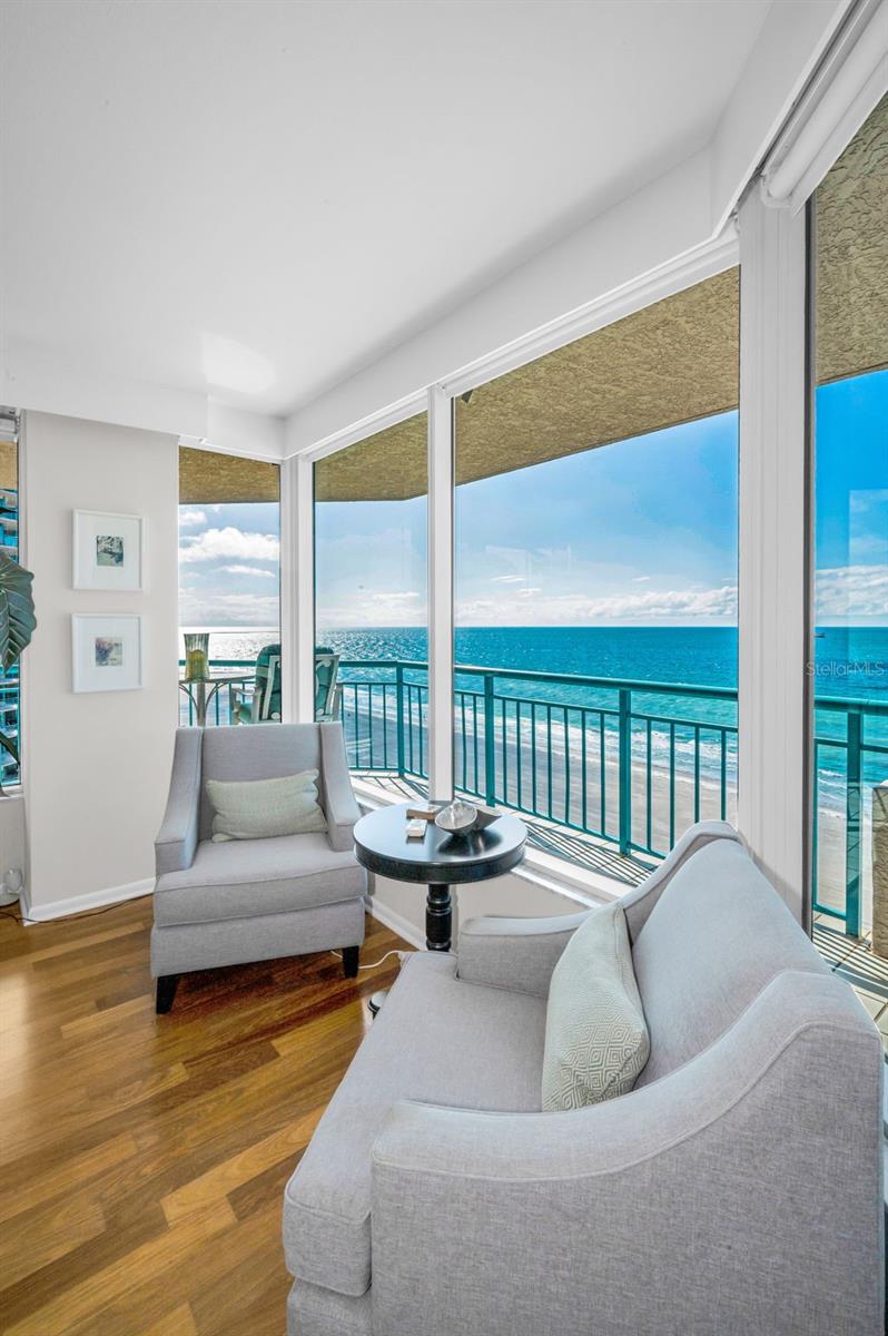 ULTIMAR ONE CONDO - Residential