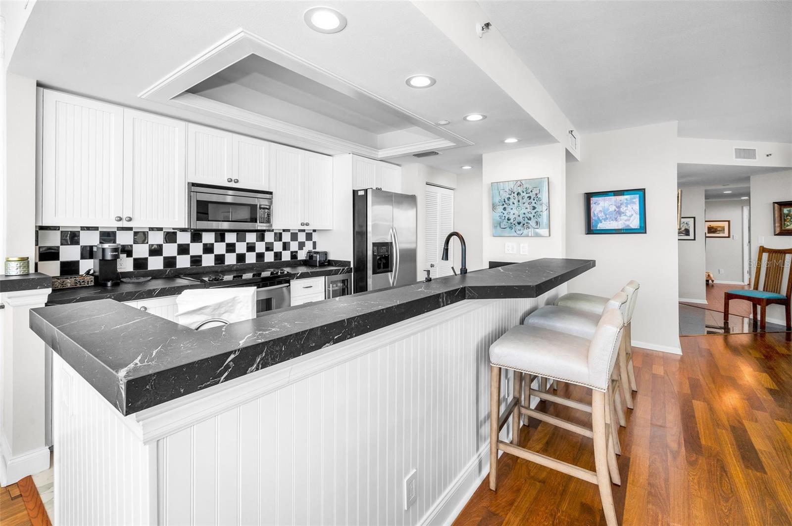 ULTIMAR ONE CONDO - Residential