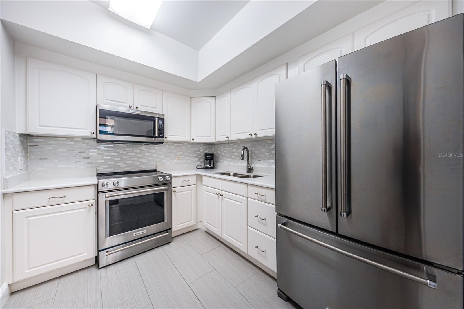 ULTIMAR ONE CONDO - Residential