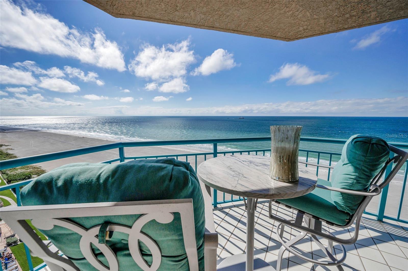 ULTIMAR ONE CONDO - Residential