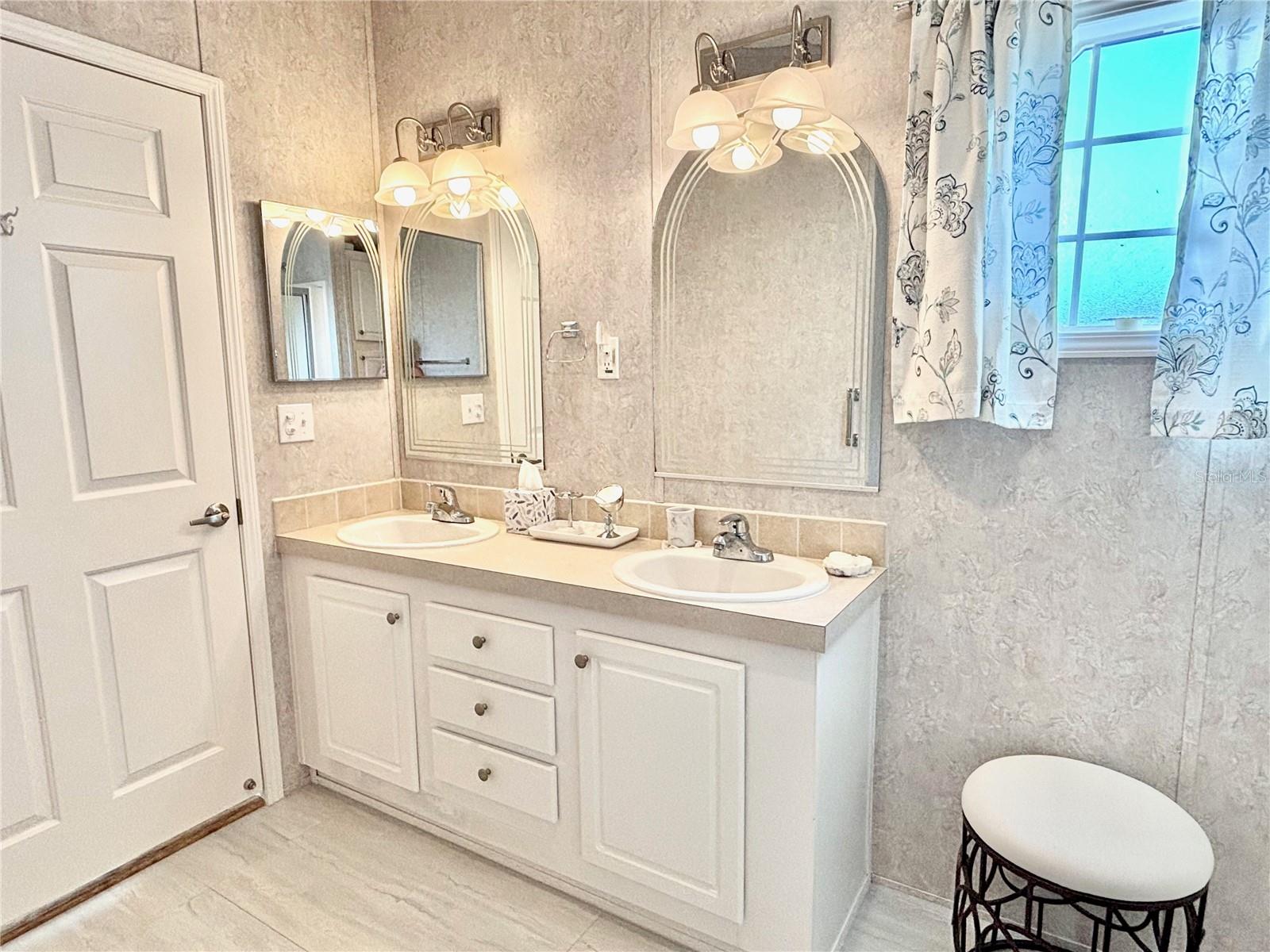 MOBEL AMERICANA MOBILE HOME PARK (UNREC) - Residential