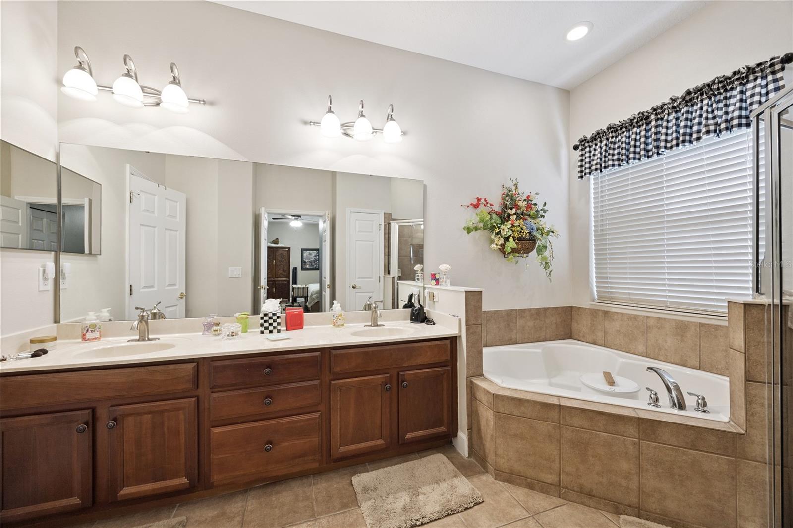 SUMMERPORT - Residential